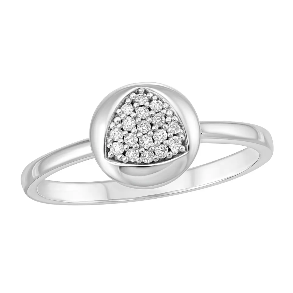 A white gold diamond cluster ring
