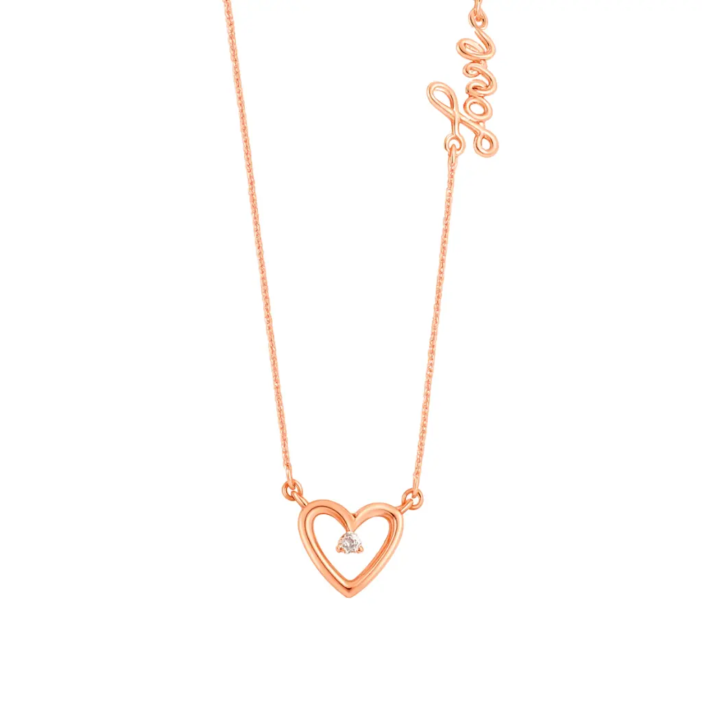 A rose gold heart design diamond pendant