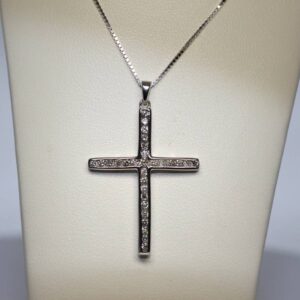10K WG DIAMOND CROSS PENDANT